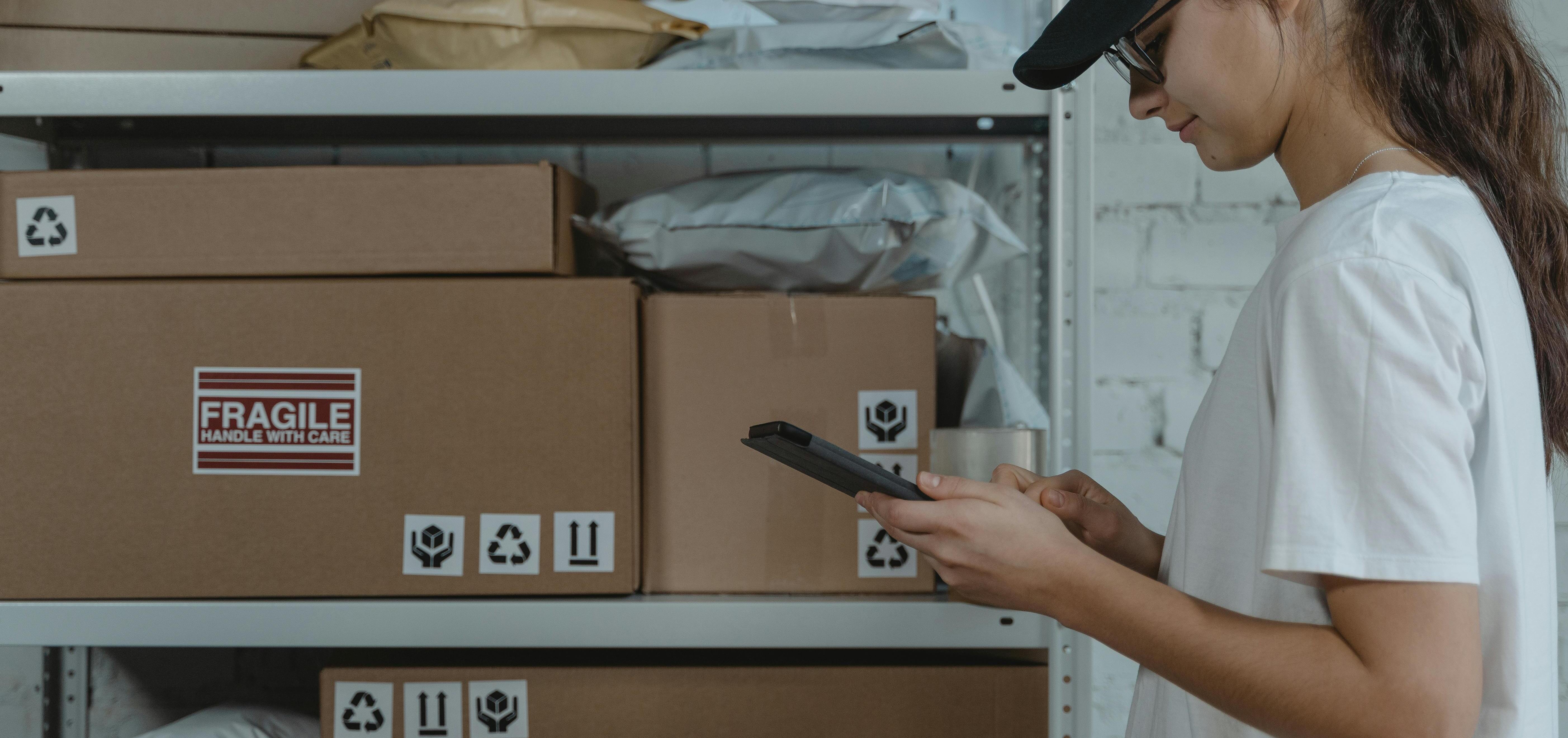 E-commerce Logistics - Universal Ecom Services, India